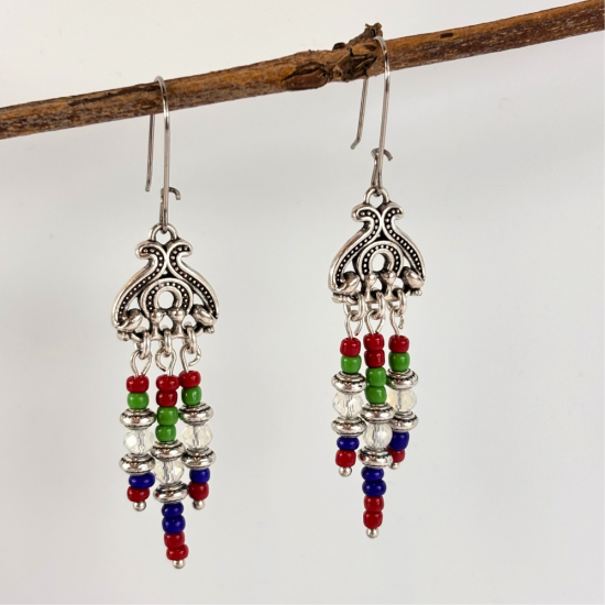 Σκουλαρίκια Boho με Επάργυρα Στοιχεία & Γυάλινες Χάντρες
